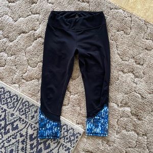 Womens Gaiam Om Yoga Cropped Leggings Blue Black Colorblock Size Medium